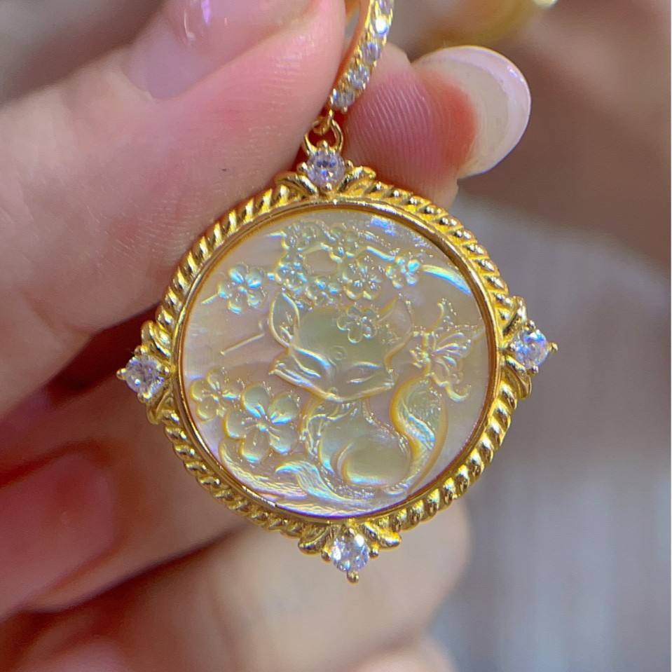 Vintage Fashion Center - 925 Sterling Silver Shell Cameo Fox