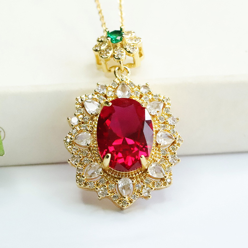 Red Corundum Pendant Cultivati - đánh giá và giá Vintage Fashion Center